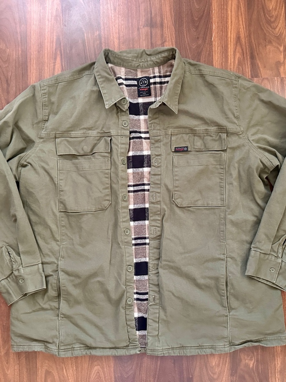 Wrangler ATG Sierra Overshirt/Jacket, Men’s XXL (Army Green + Neutral Plaid)